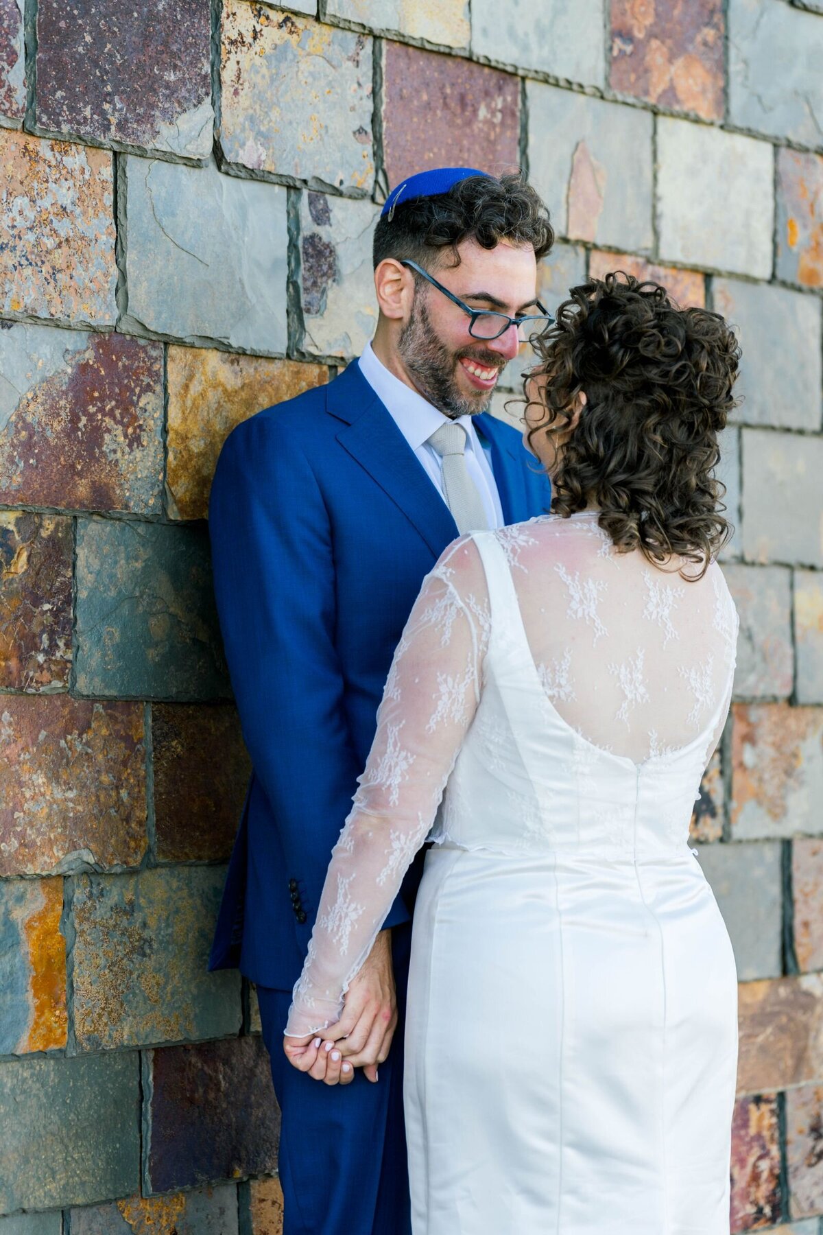 Eliana-Melmed-Photography-Chicago-LosAngeles-Jewish-WeddingPhotography-ShulaNoah-CouplesPortraits-00013