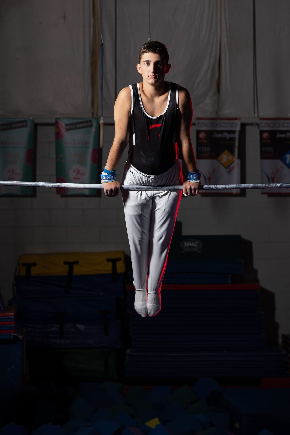 bar-mitzvah-preshoot-boy-gymnast-high-bar