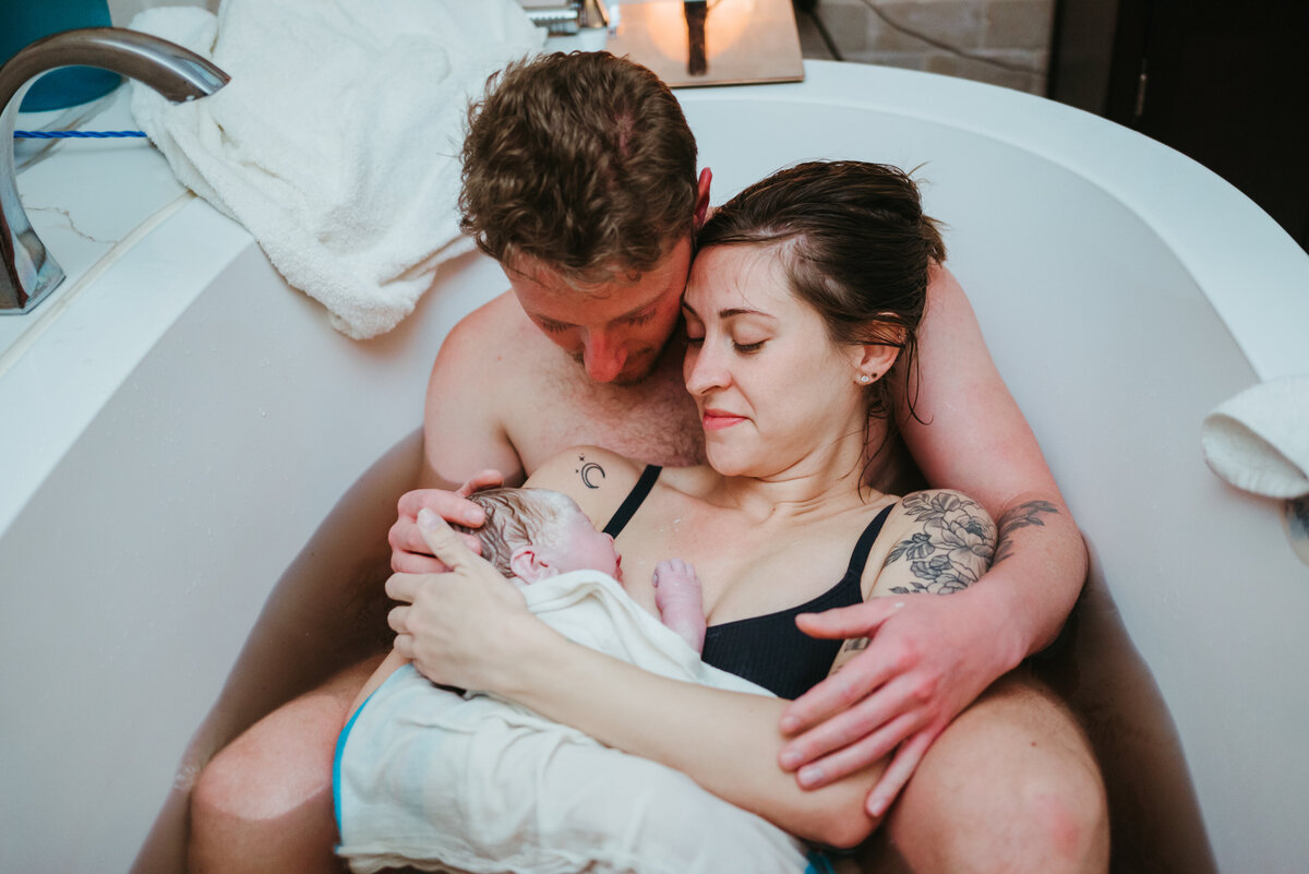 San Diego Mom In Tub With Newborn Baby - Birth Center Birth