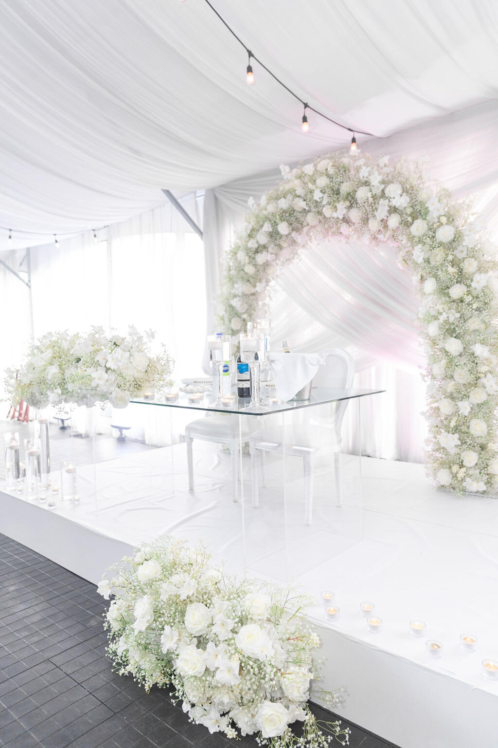 Chapiteau Le Cardinal Gentile venue wedding_montreal and france wedding photographer | luxury moment photography-Luxury Wedding photographer