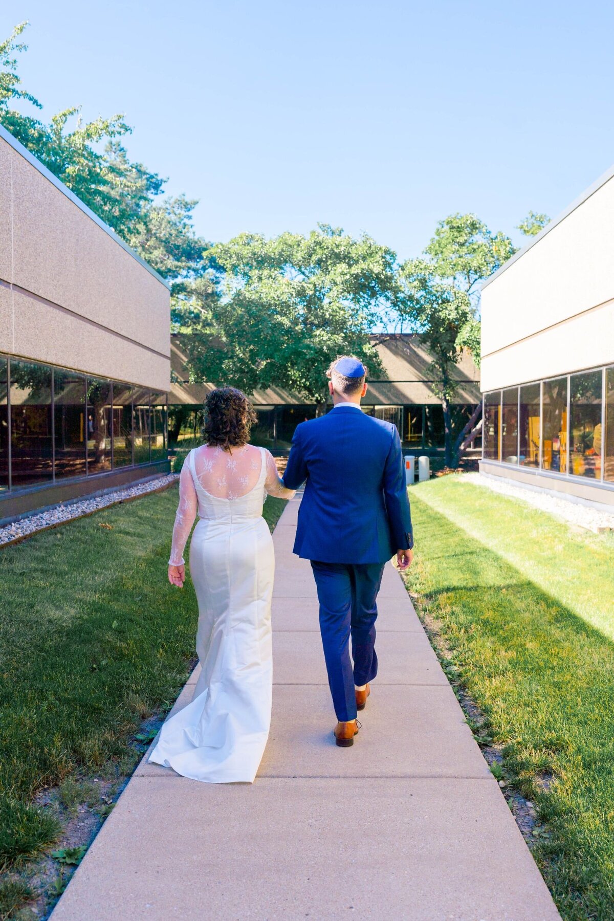 Eliana-Melmed-Photography-Chicago-LosAngeles-Jewish-WeddingPhotography-ShulaNoah-CouplesPortraits-00018