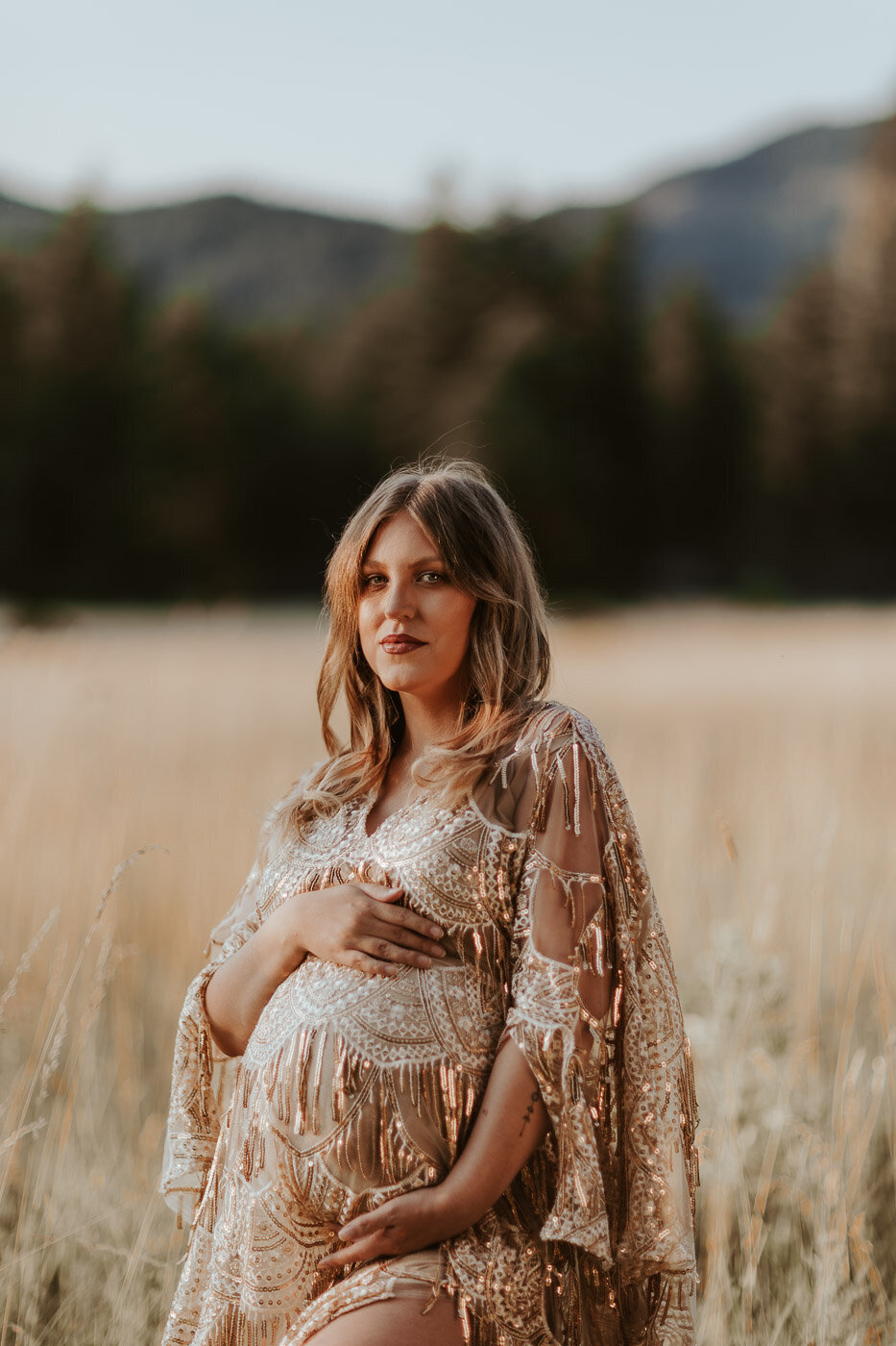 sunset-maternity-session-at-beacon-rock-state-park-3