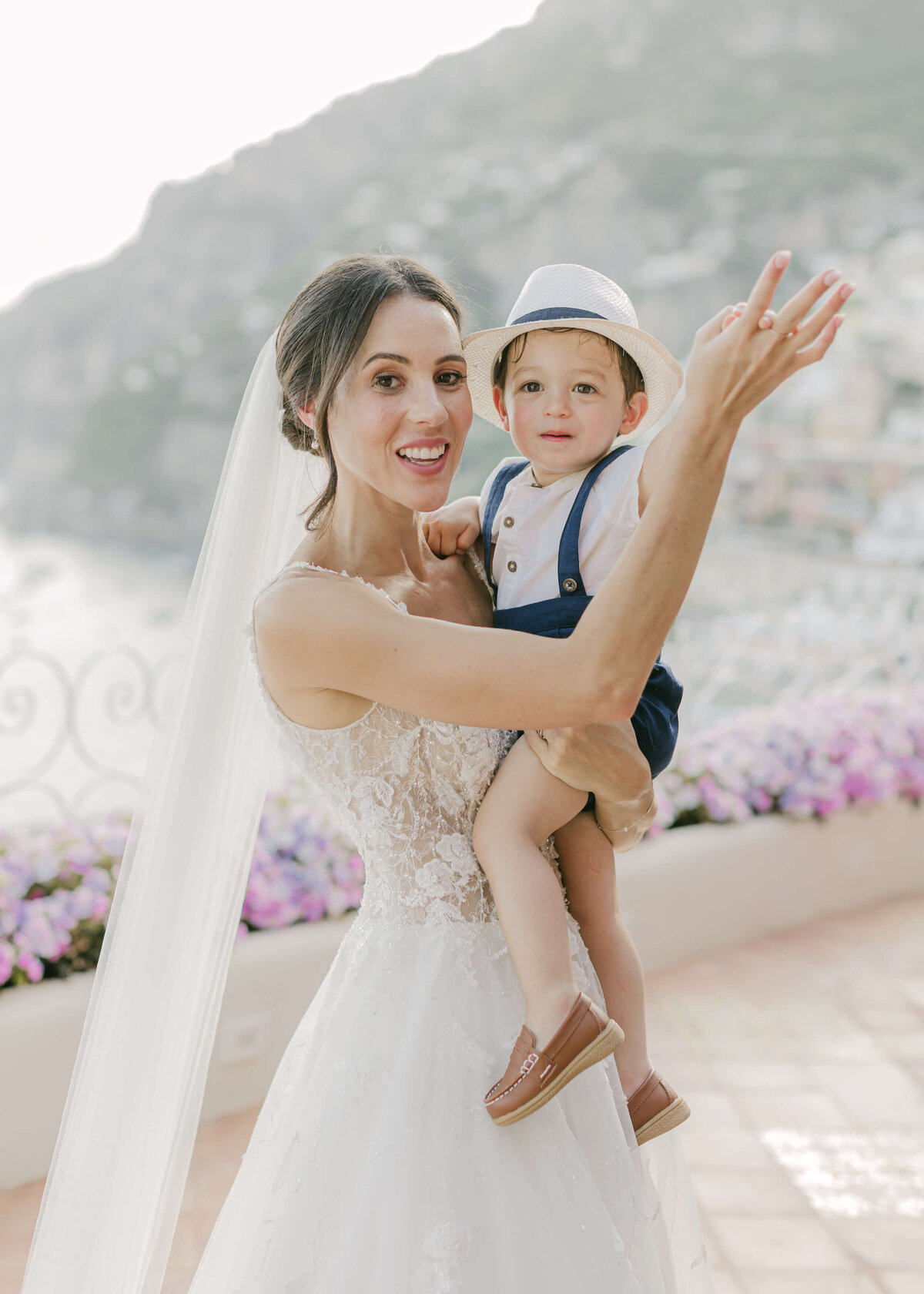 chloe-winstanley-italian-wedding-positano-hotel-marincanto-bride-pageboy