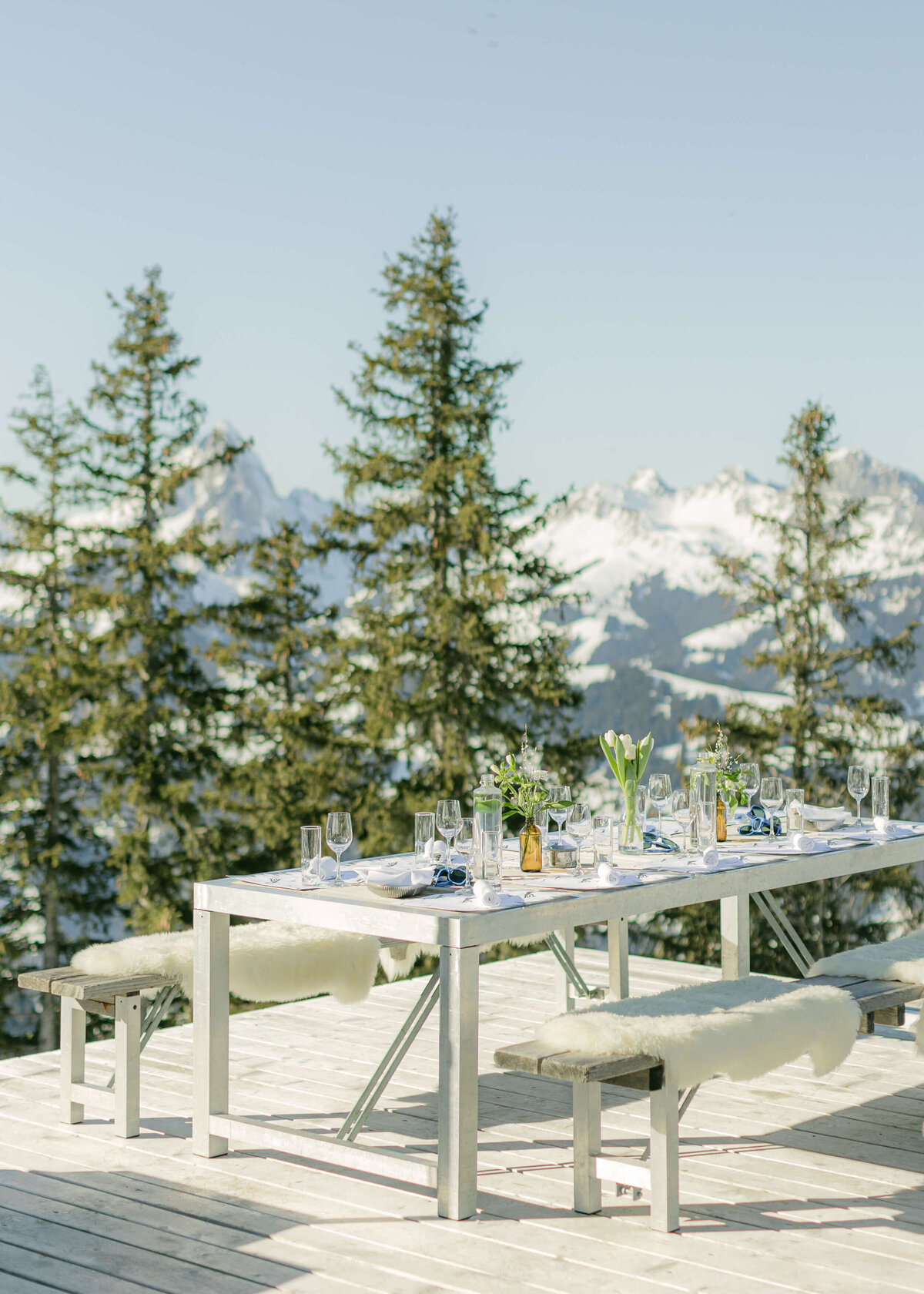chloe-winstanley-events-albion-parties-gstaad-wasserngrat-table-mountain