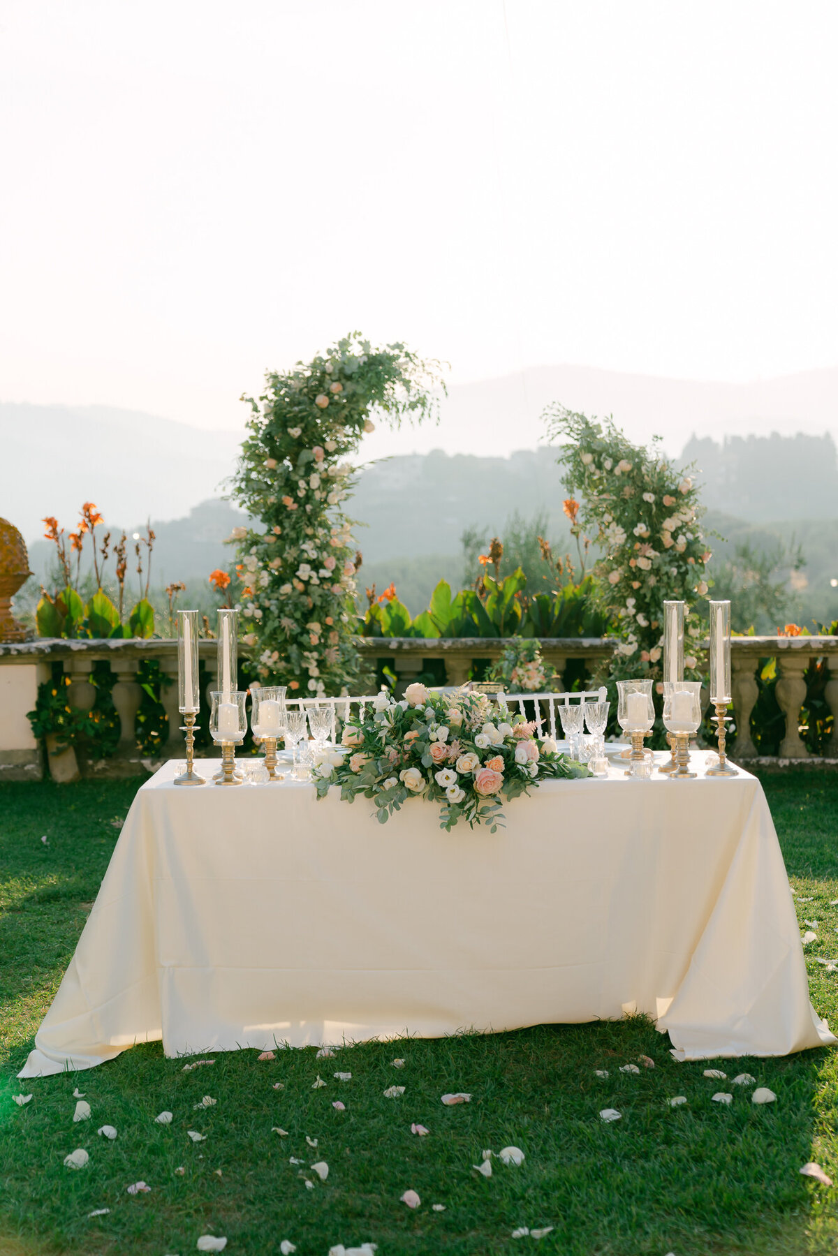 Wedding-photographer-in-Tuscany-Villa-Artimino82