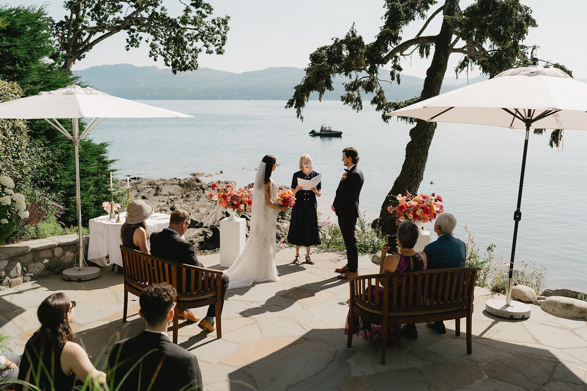 Victoria-BC-Backyard-Wedding-23