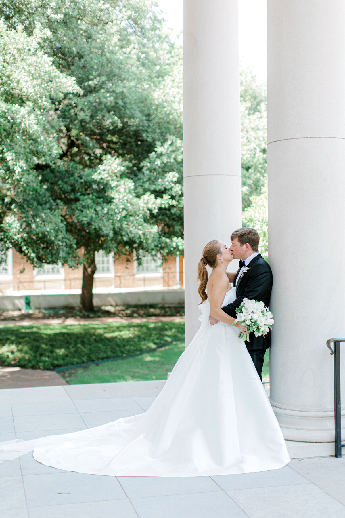 Hannah & Jason's Wedding at Hotel Crescent Court Club Perkins Chapel | Dallas Wedding Photographer | Sami Kathryn Photography-15