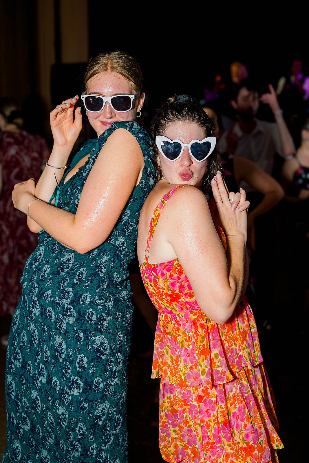 Eliana-Melmed-Photography-Chicago-LosAngeles-Jewish-WeddingPhotography-ElianaSklar-Sunglasses-00006