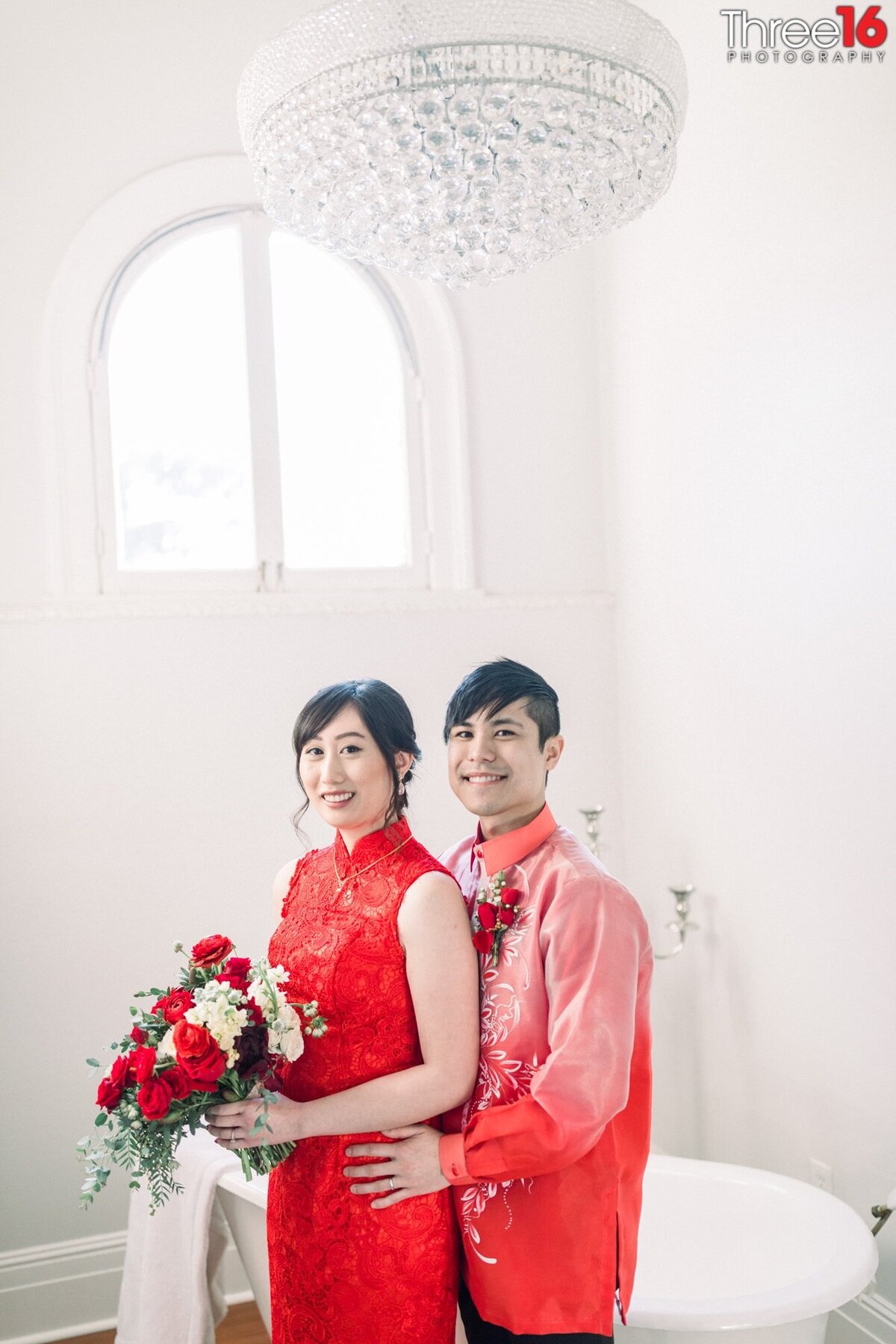 Bride and Groom cozy up during wedding photo session