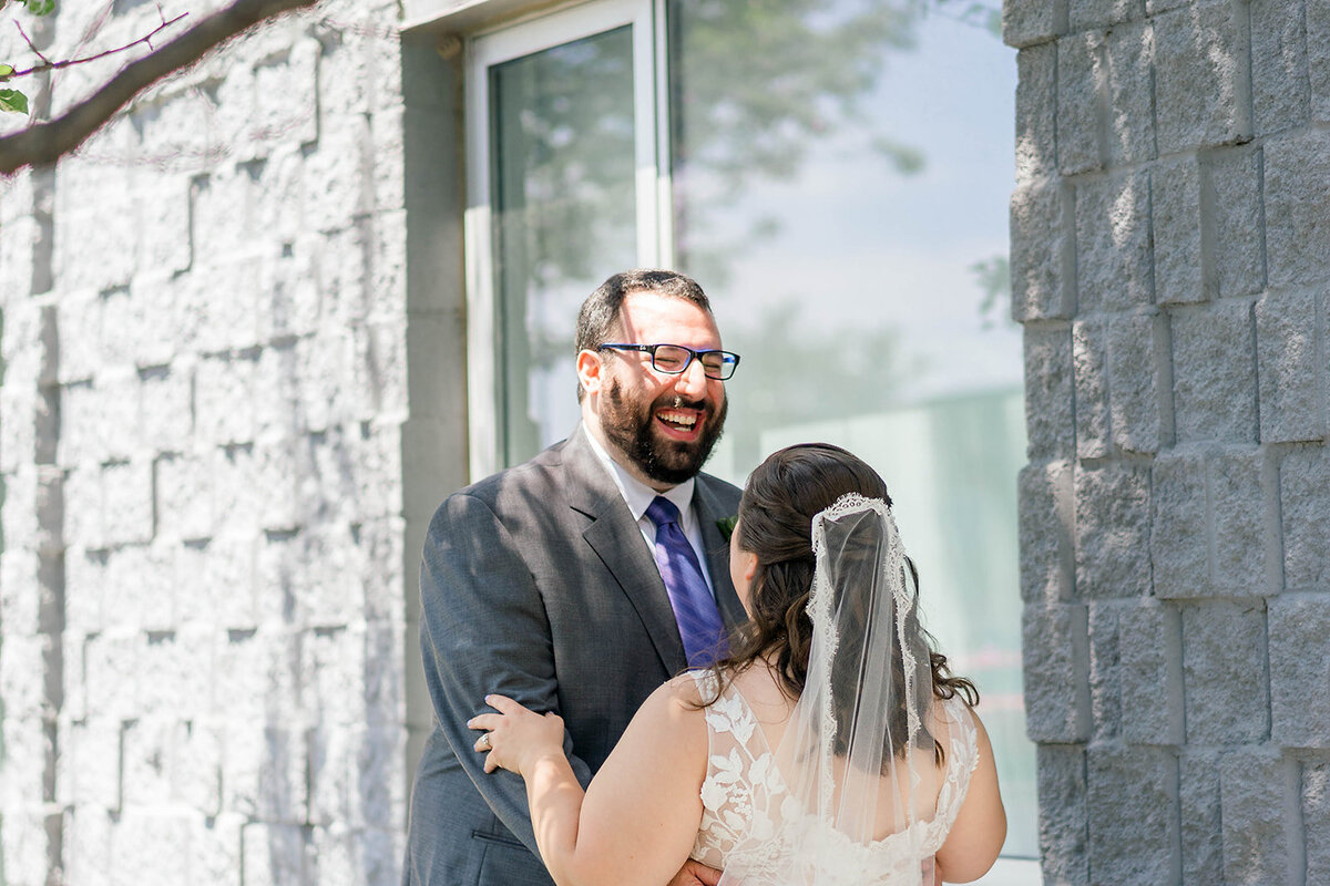 Eliana-Melmed-Photography-Chicago-LosAngeles-Jewish-WeddingPhotography-ElianaSklar-FirstLook-00088
