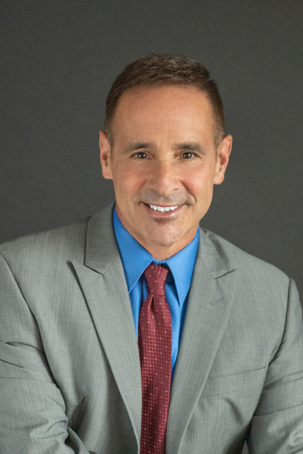 Clean and polished professional headshot in Orlando - Khim Higgins Photography