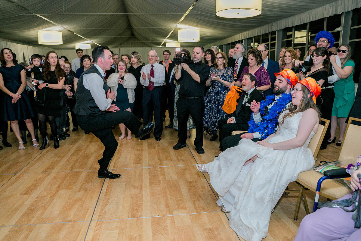 Eliana-Melmed-Photography-Chicago-LosAngeles-Jewish-WeddingPhotography-SimchaDancing-00070