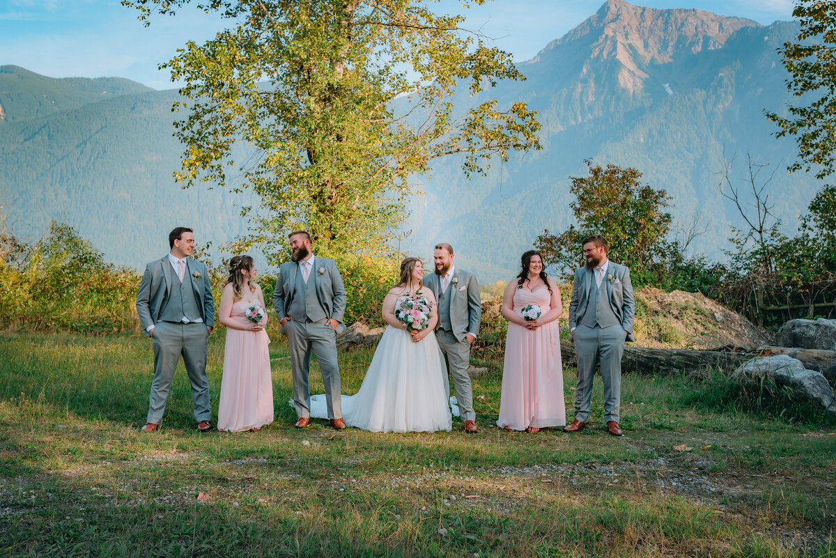 Fraser-River-Lodge-Wedding-portraits