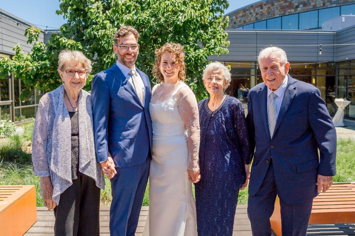 Eliana-Melmed-Photography-Chicago-LosAngeles-Jewish-WeddingPhotography-ShulaNoah-FamilyFormals-00108