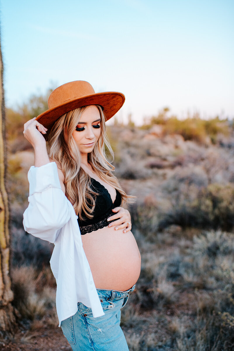 Arizona Maternity Photographer-28