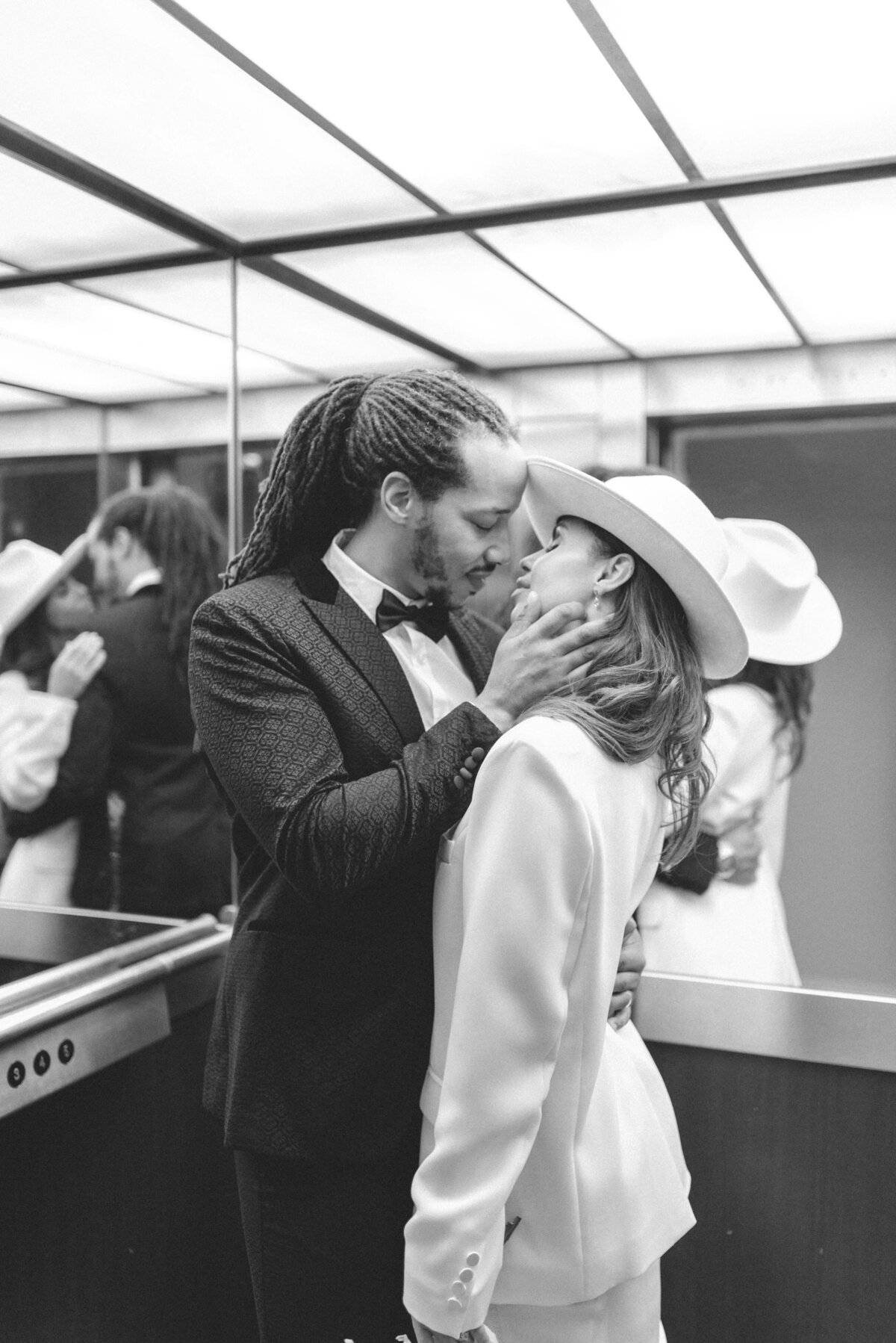 Shanie and tony kissing in lift after their elopement in London.