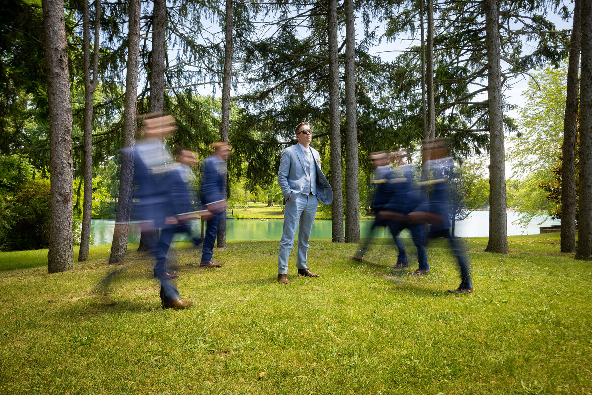 Groom-groomsmen-blurry-NJ