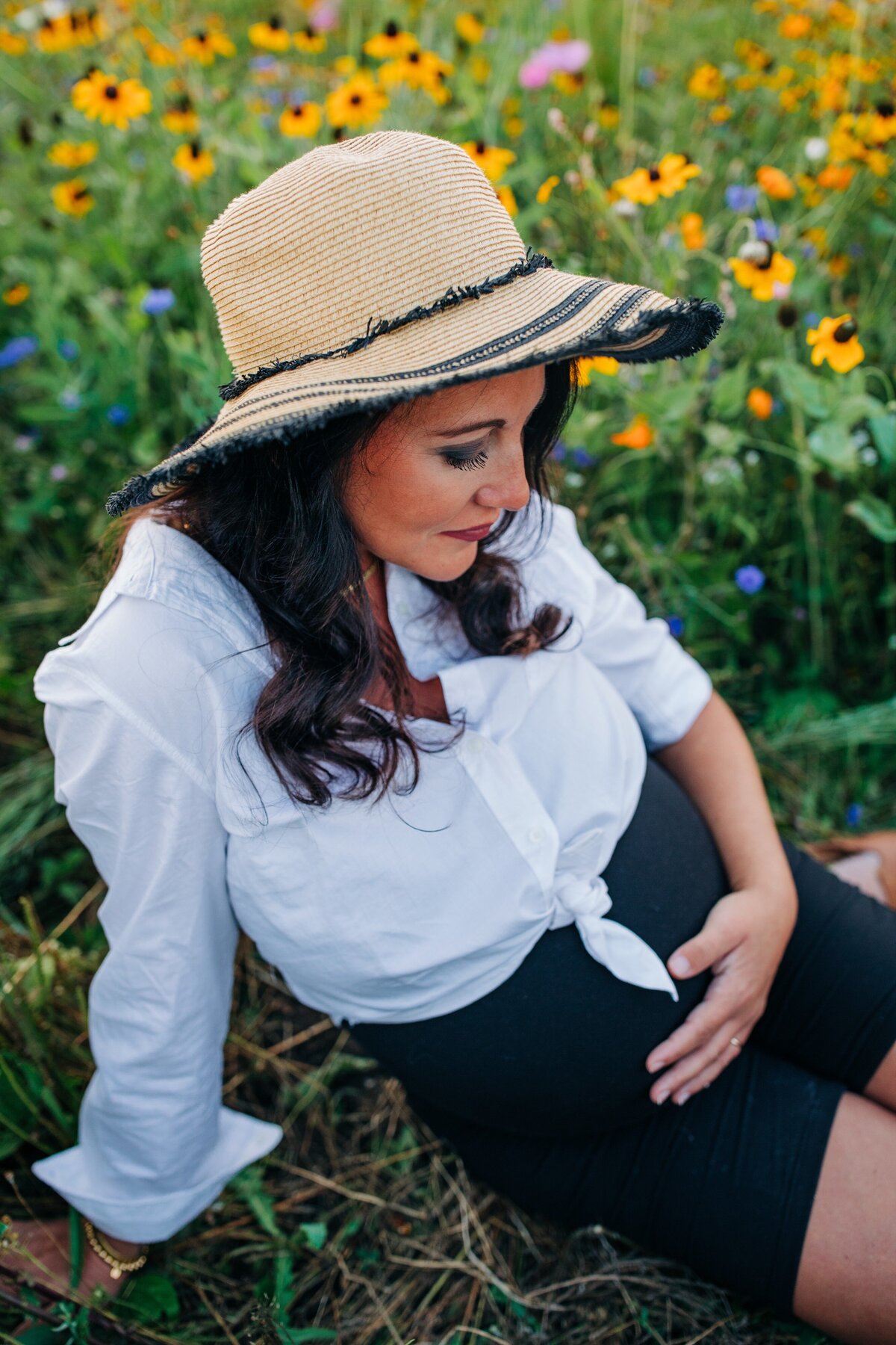 Wildflower-Maternity-Photos-Milwaukee