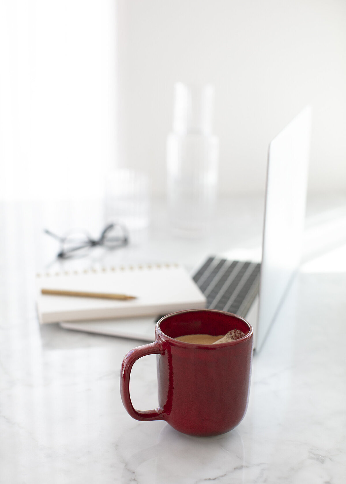 Social_Squares_Cherry_Red_Styled_Stock_Photography020