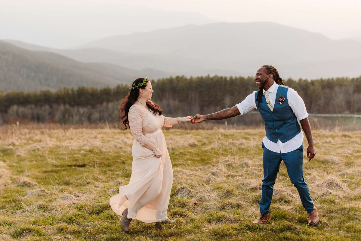 Max-Patch-Sunset-Mountain-Elopement-87