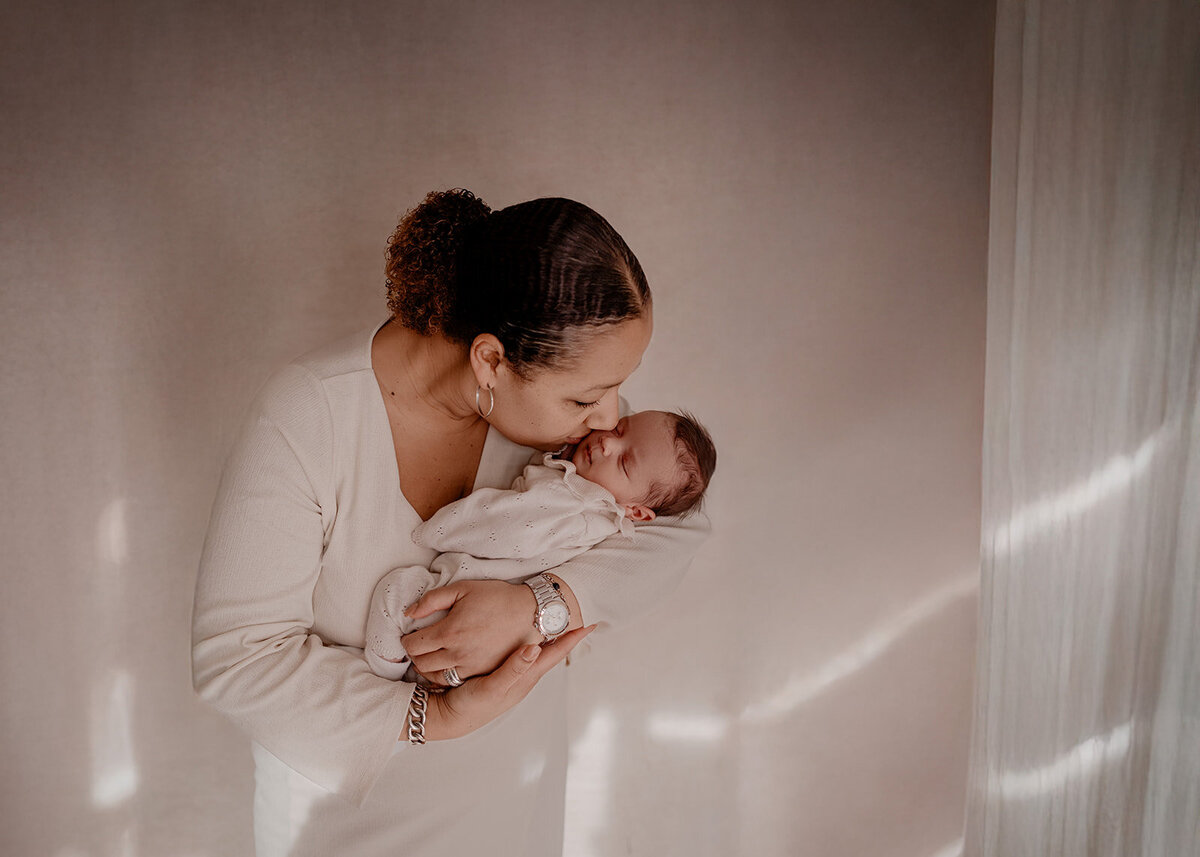2025 Newbornshoot Lois Leukfotografie bewerkt extra9