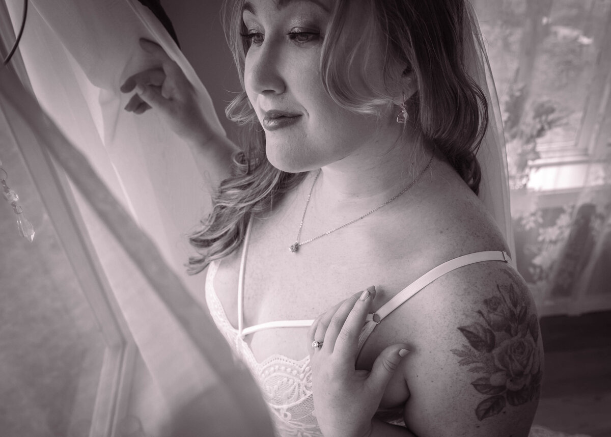 goddess studio boudoir bridal window light black and white