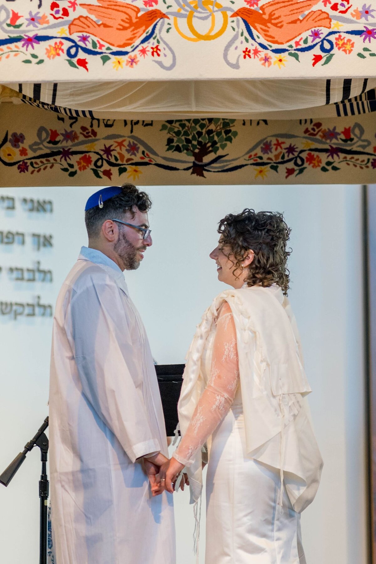Eliana-Melmed-Photography-Chicago-LosAngeles-Jewish-WeddingPhotography-ShulaNoah-Chuppah-00063