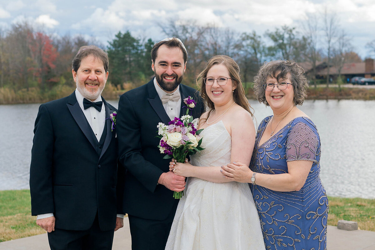Eliana-Melmed-Photography-Chicago-LosAngeles-Jewish-WeddingPhotography-FamilyFormals-00036