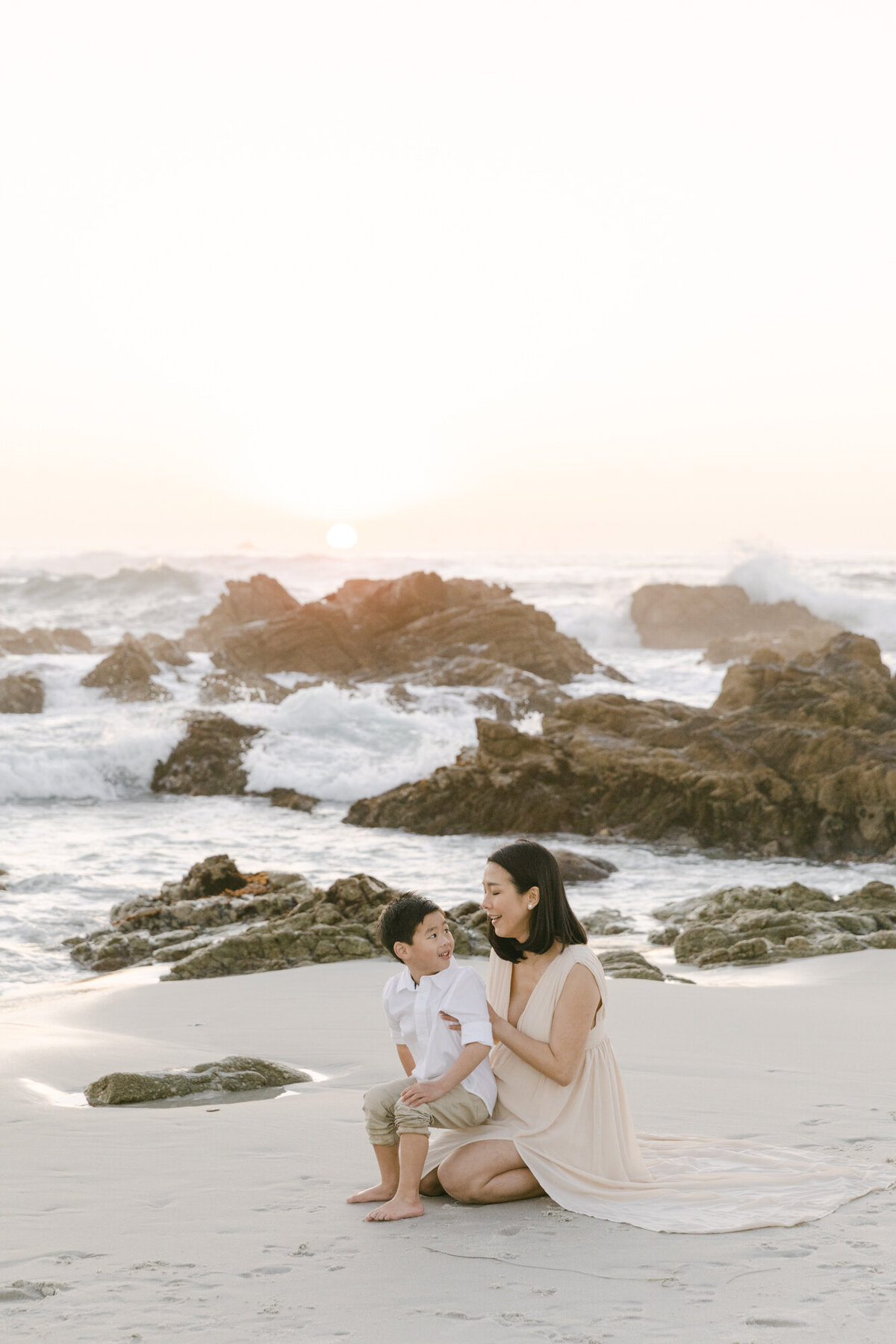 PERRUCCIPHOTO_PEBBLE_BEACH_FAMILY_MATERNITY_SESSION_111