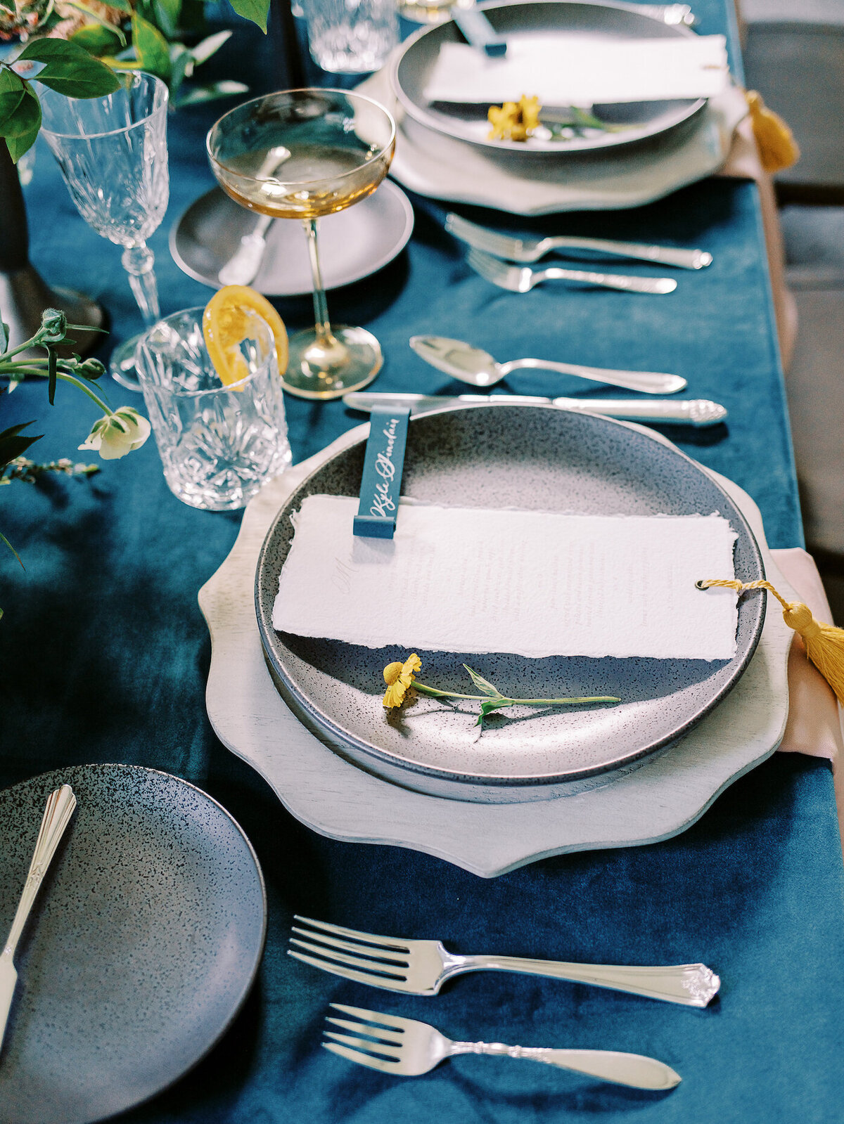 Jenny-Haas-Photography-Luxury-DC-Planner-Teal-Gold-Table-Decor
