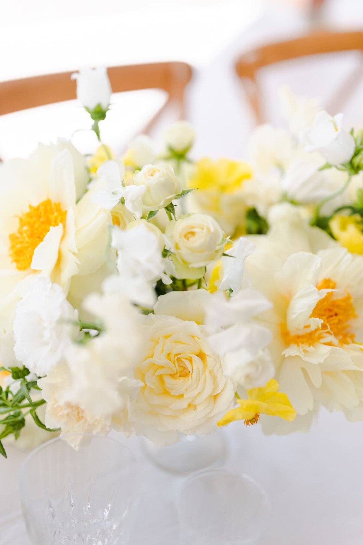 Bouquet-fleurs-fraîches-mariage-sur-mesure