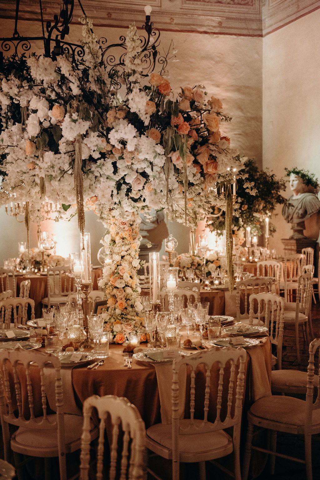 luxury and elegant centerpiece of a destination weddings in rome