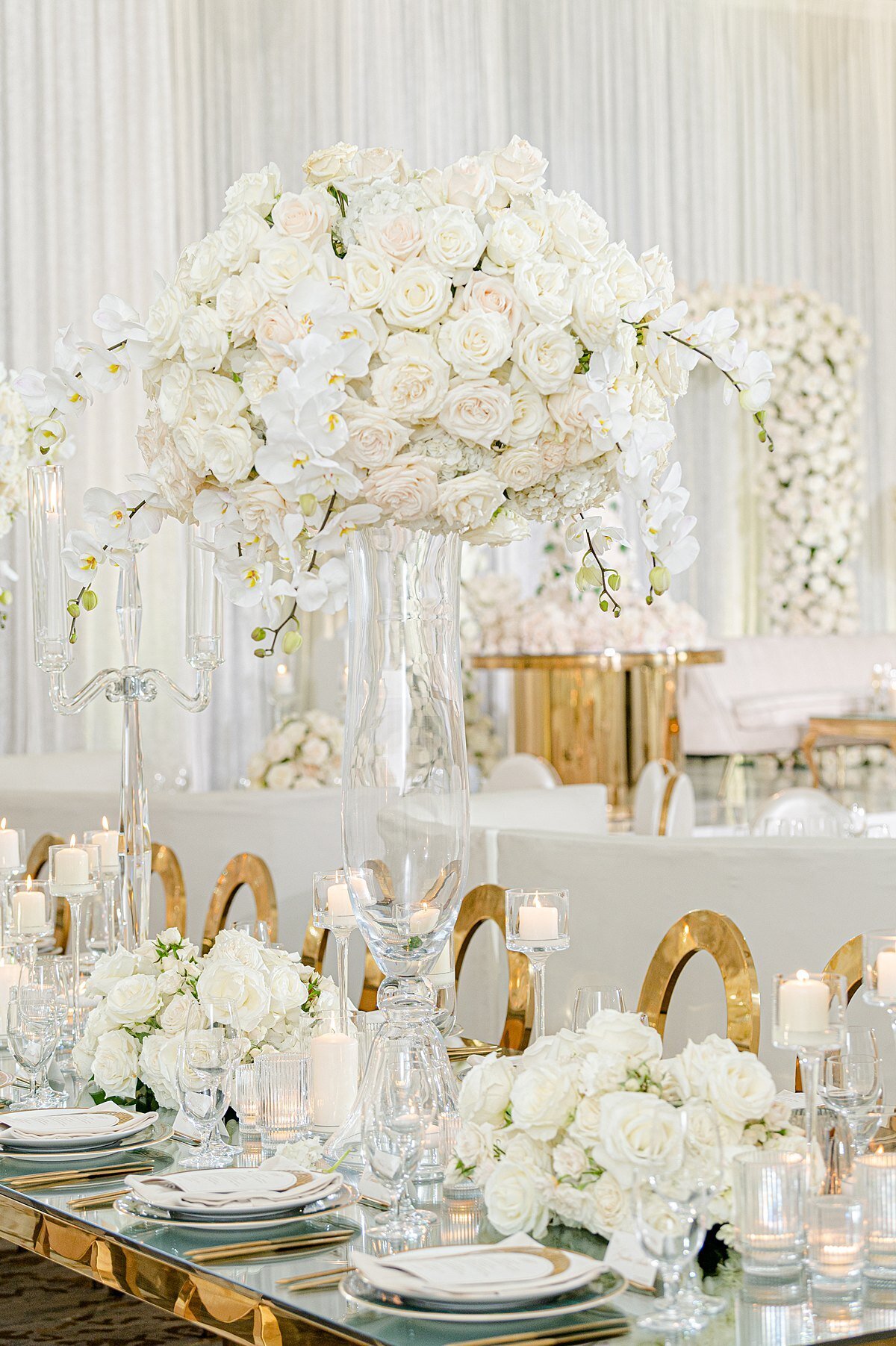 white-gold-wedding-reception