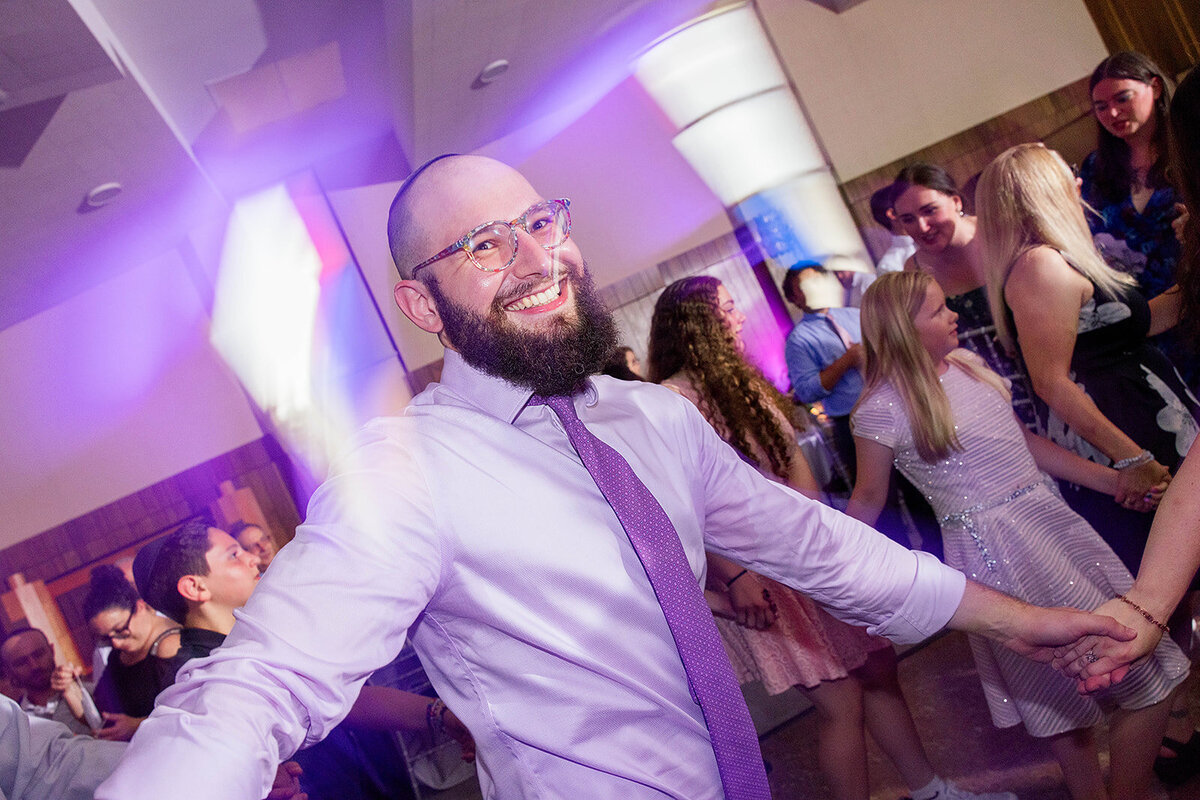 Eliana-Melmed-Photography-Chicago-LosAngeles-Jewish-WeddingPhotography-ElianaSklar-Simcha-00066