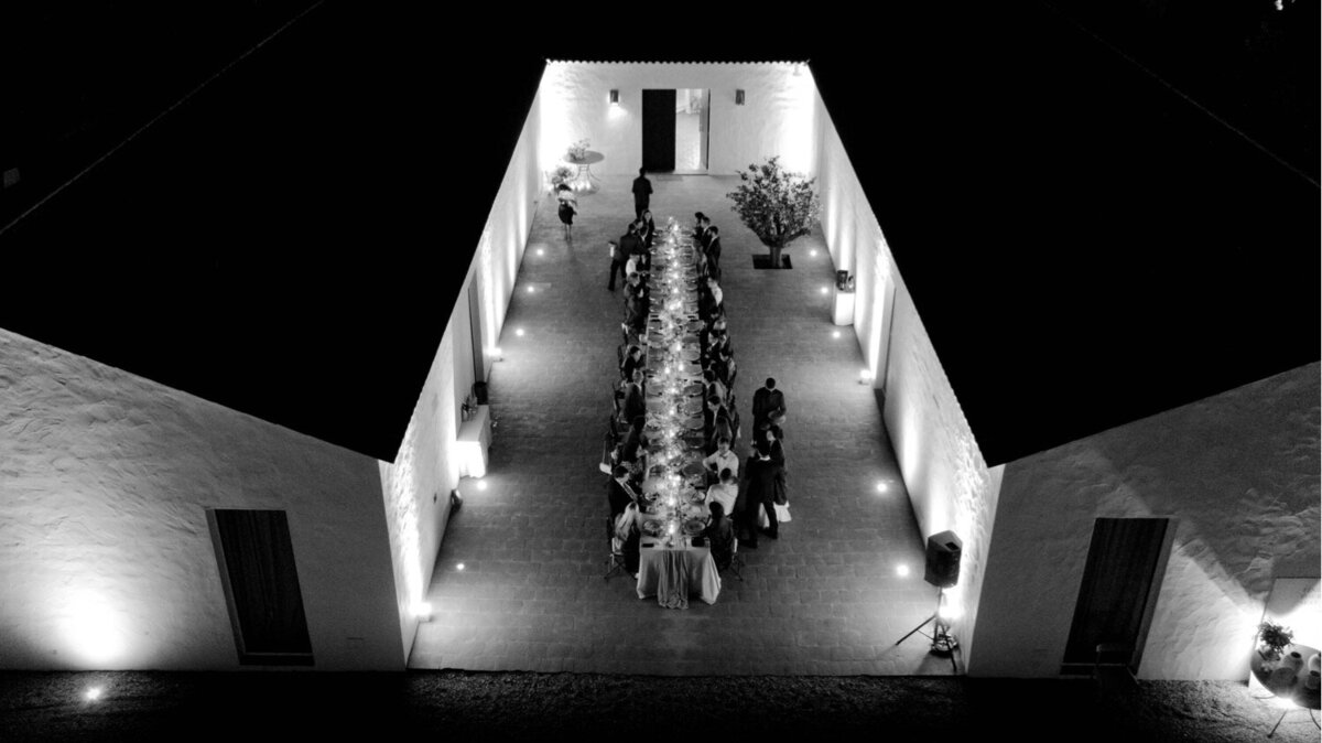 147_Flora_And_Grace_Portugal_Editorial_Wedding_Photographer Lisboa_Wedding_Photographer-1112_A modern and sleek luxury wedding at Malhadina Nova in Alentejo, Portugal. Captured by editorial wedding photographer Flora and Grace. 
