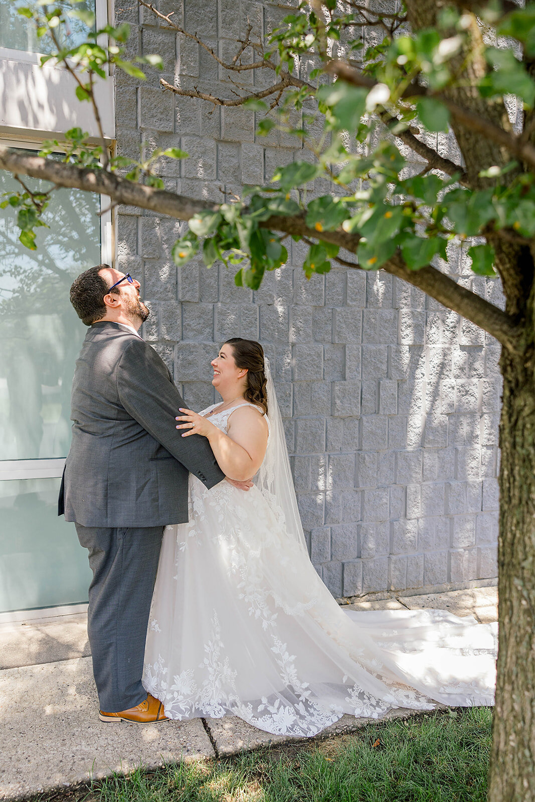 Eliana-Melmed-Photography-Chicago-LosAngeles-Jewish-WeddingPhotography-ElianaSklar-FirstLook-00090