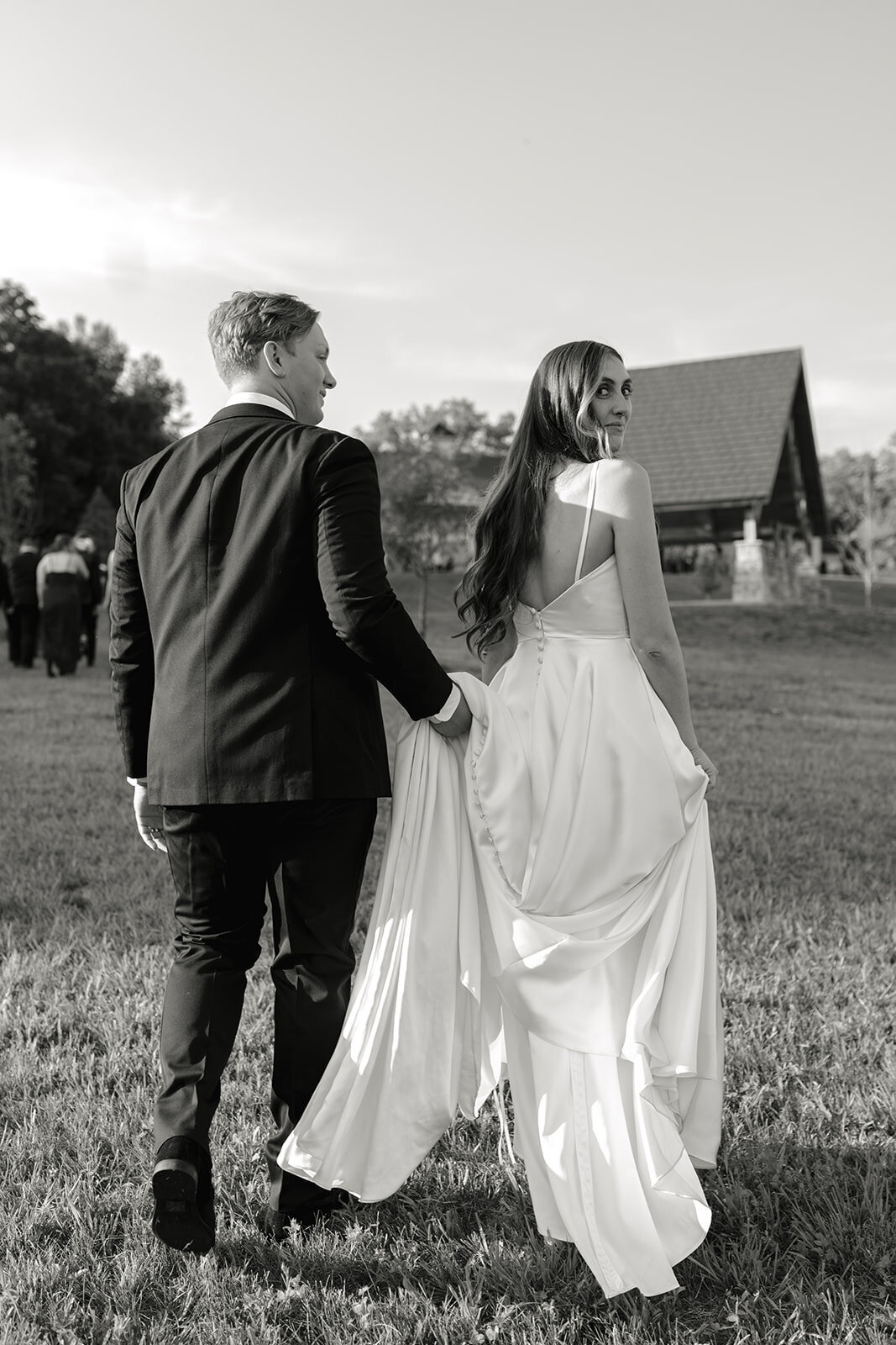 Rebecca and Dan _ The Ridge Wedding Venue _ Kansas City Wedding Photography _ Nick and Lexie Photo + Film-1145