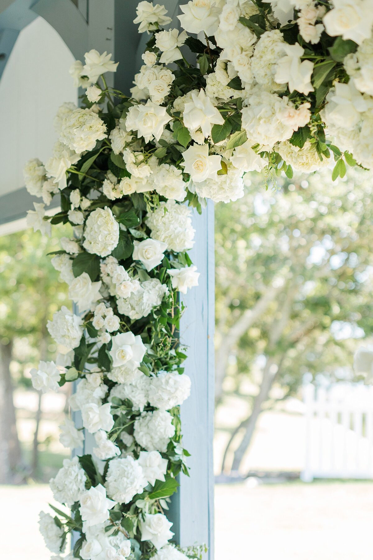 Chic Modern All White Wedding The Beaufort Hotel Brittanie Raquel Events_0009