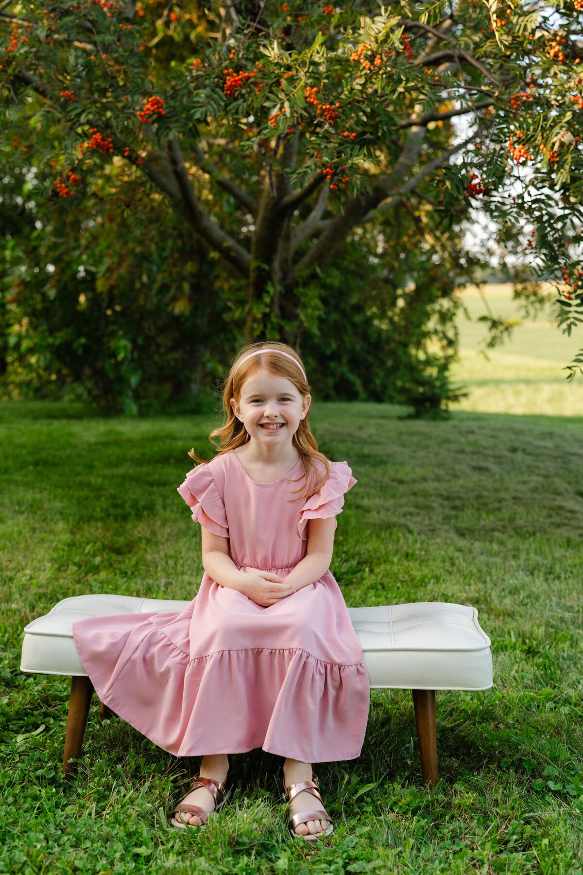 Outside-Golden Hour-Family-Photos-in-Milwaukee-area-8