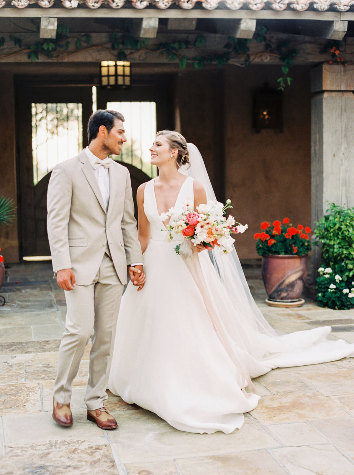 Monarch Inspiration | The Country Club at DC Ranch | Mary Claire Photography | Arizona & Destination Fine Art Wedding Photographer