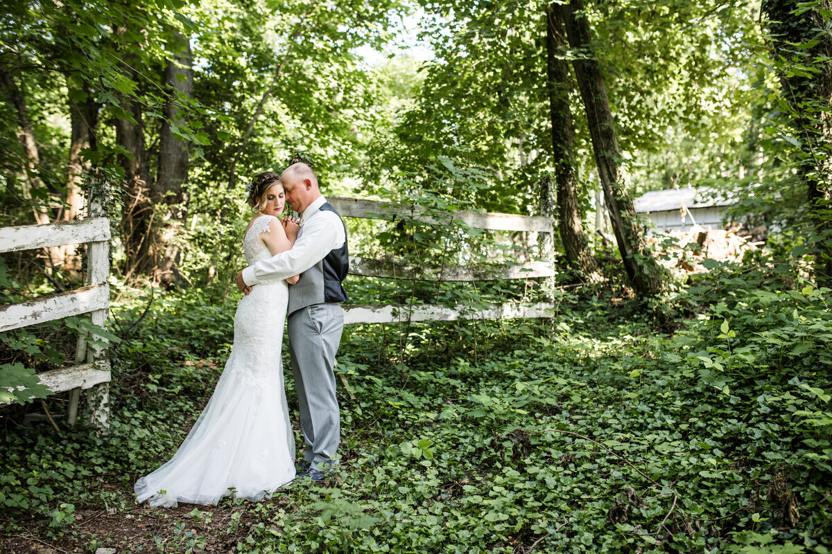 Amanda Souders Photography Fallen Tree Farm Wedding Photographer-573