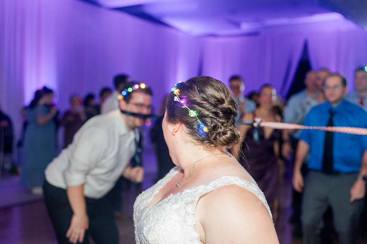 Eliana-Melmed-Photography-Chicago-LosAngeles-Jewish-WeddingPhotography-ElianaSklar-DanceFloor-00188