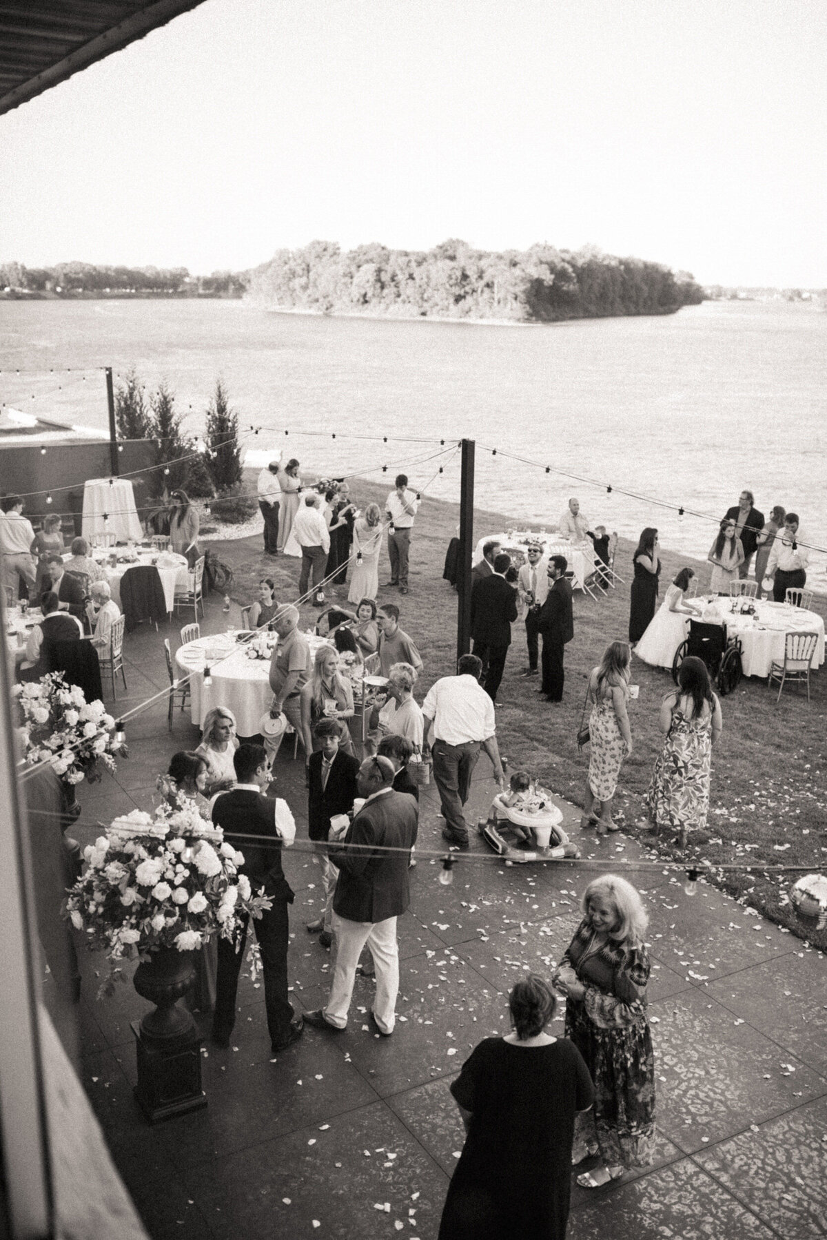 tennessee-pickwick-lake-waterfront-wedding-reception-river-heights-restaurant
