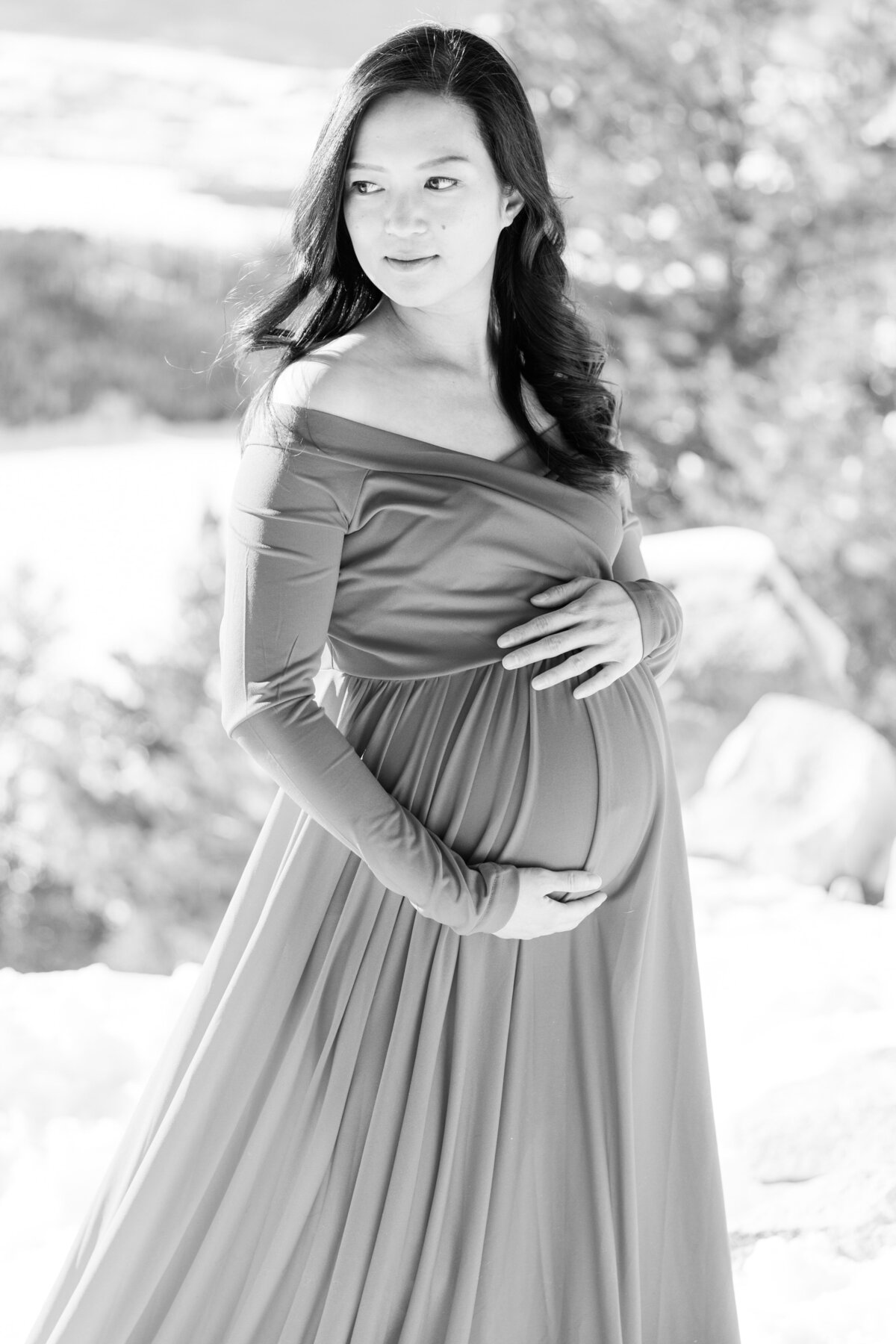 black and white maternity photo in winter