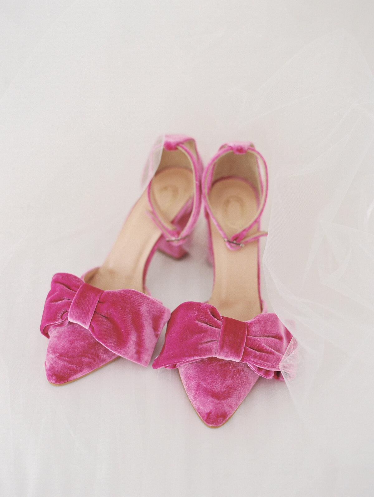 Pink shoes for wedding at The ViewPoint Hotel