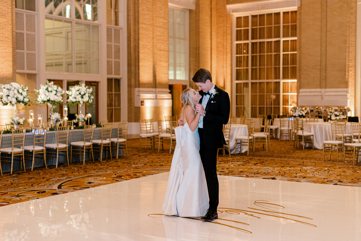 Madison & Michael's Wedding at Union Station | Dallas Wedding Photographer | Sami Kathryn Photography-234