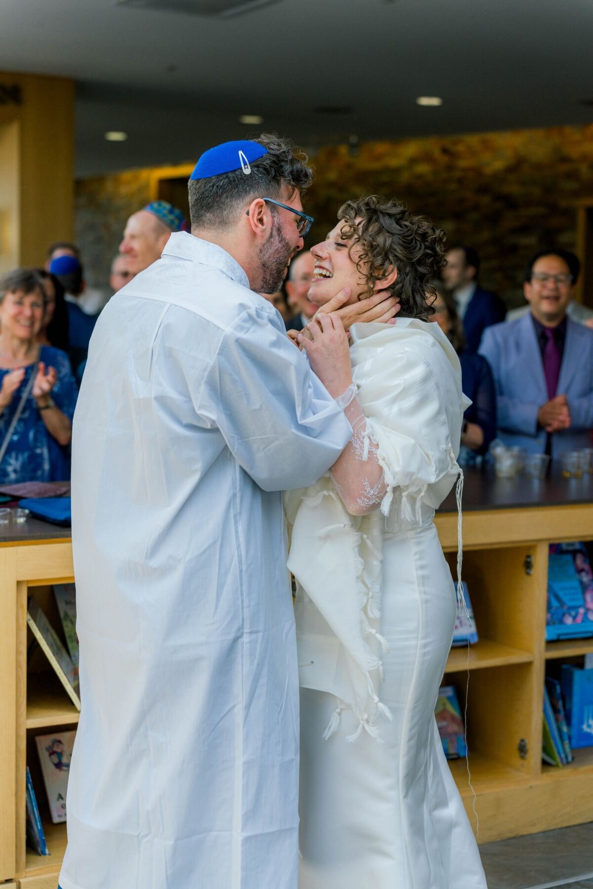 Eliana-Melmed-Photography-Chicago-LosAngeles-Jewish-WeddingPhotography-ShulaNoah-Tisch-00247