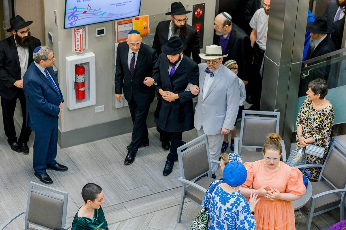 Eliana-Melmed-Photography-Chicago-LosAngeles-Jewish-WeddingPhotographer-CarmiKalman-Bedeken-00104
