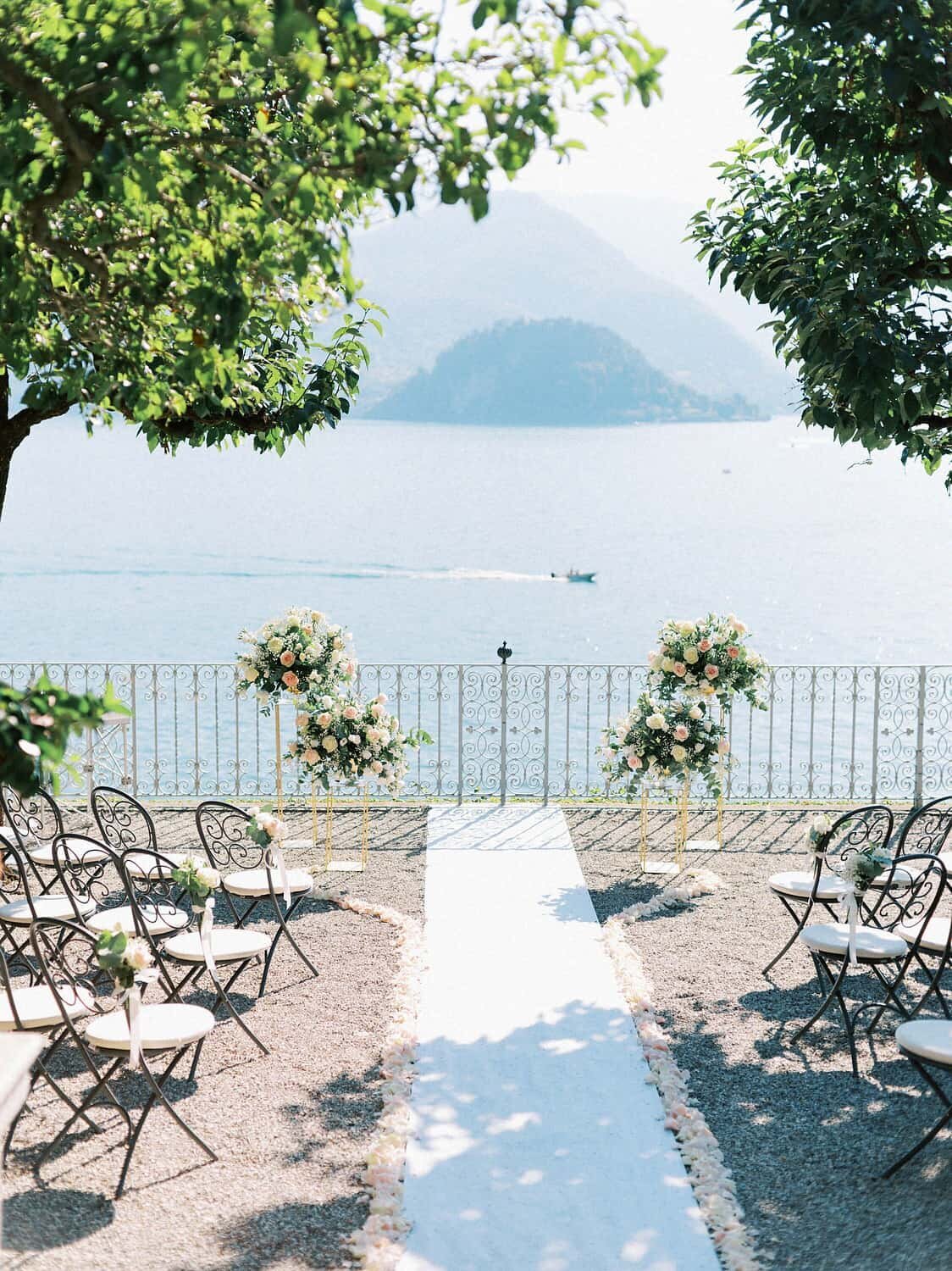Lake-Como-Wedding-Villa-Cipressi-by-Julia-Kaptelova_Photography-009