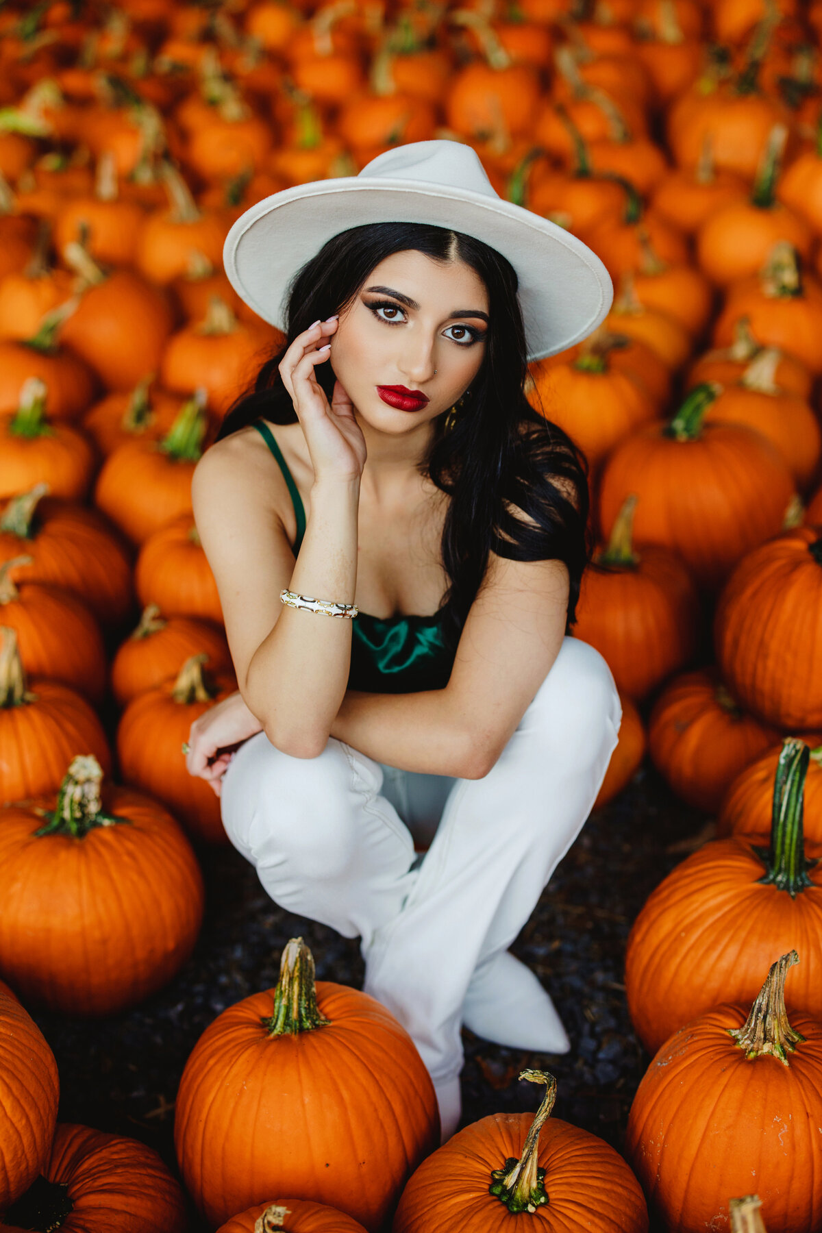 Pumpkin-Farm-Senior-Pictures-Hershey-PA-Fall-Fashion